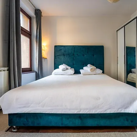 Vijecnica Corner - Panorama View Szarajevó